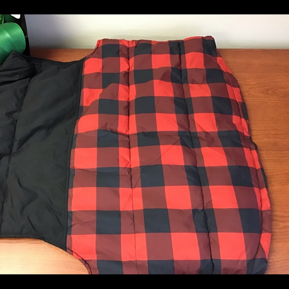 Vest - Picture 3 of 6